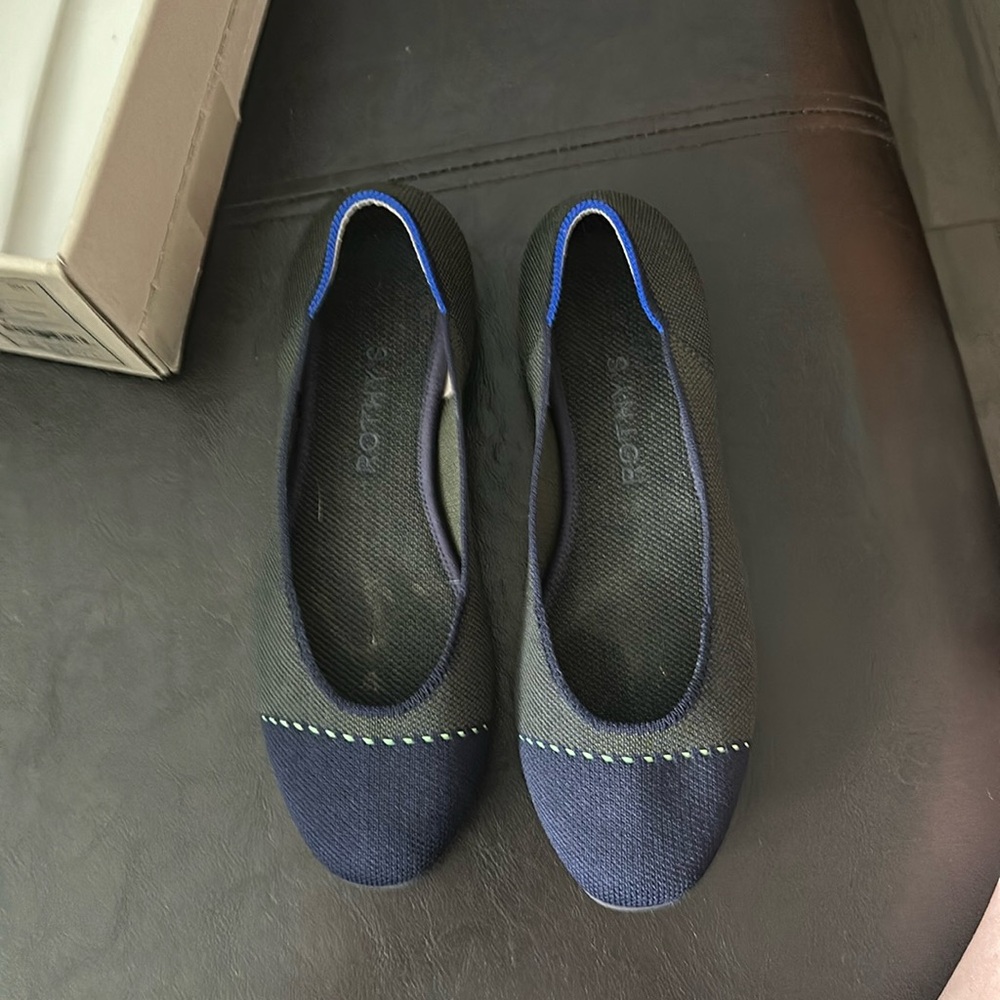 Rothy’s- size 7 - navy and charcoal